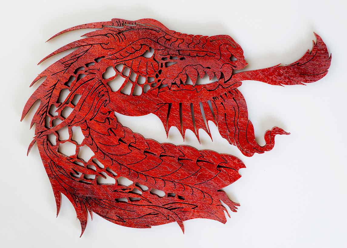 Дракон из гофрированной бумаги. Кружевной дракон из ниток. Голова дракона для рукоделия. Плетение дракон на голове. Голова дракона тканевая.